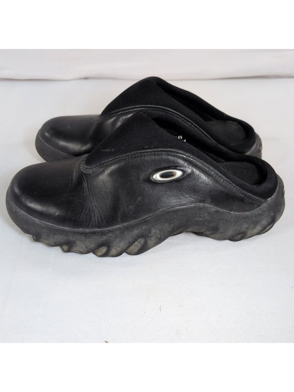 OAKLEY Bob Slide Clog Sandal Shoe Mule Chopsaw Vintage US 7 Women Black Leather